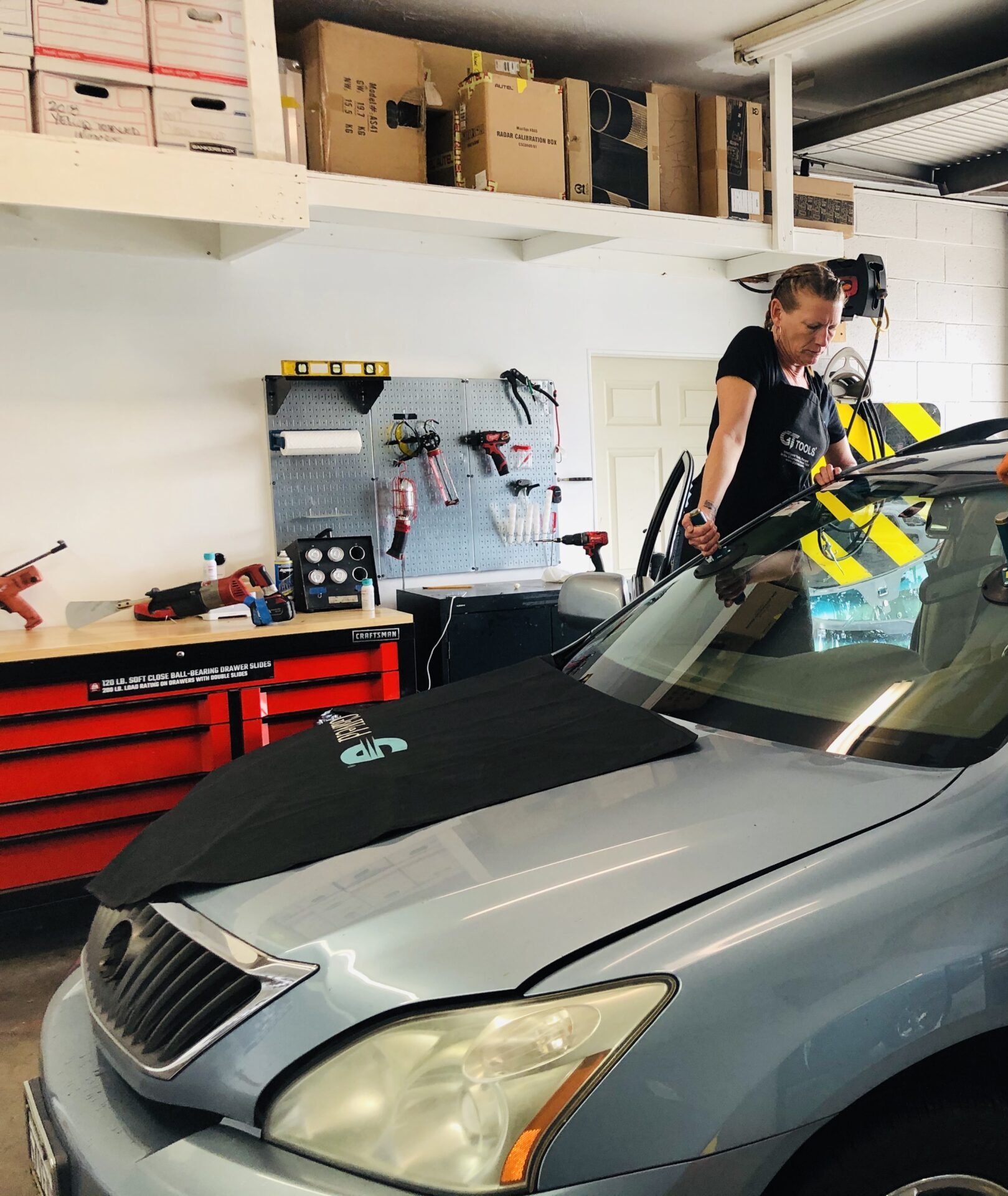 auto glass repair